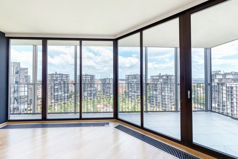 Ceiling to floor windows are stylish