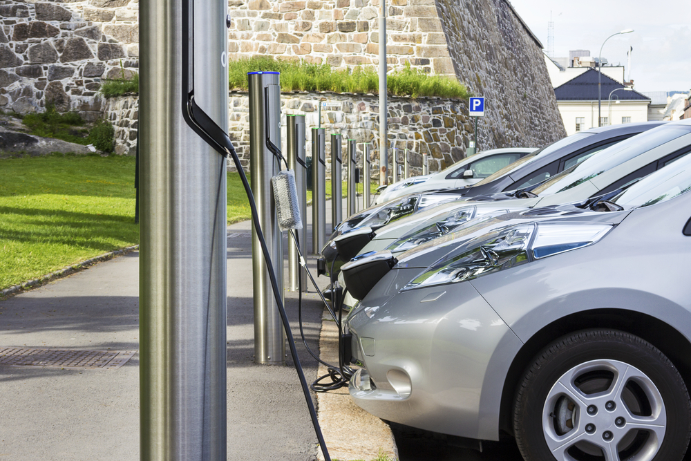 How Much Does it Cost to Charge an Electric Car?