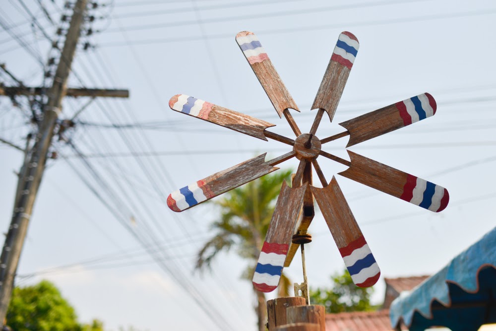 Build Your Own Wind Turbine