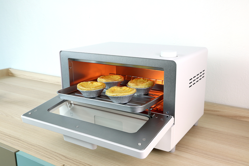 2023  Energy Efficient Electric Toaster for an Energy-Saving Kitchen